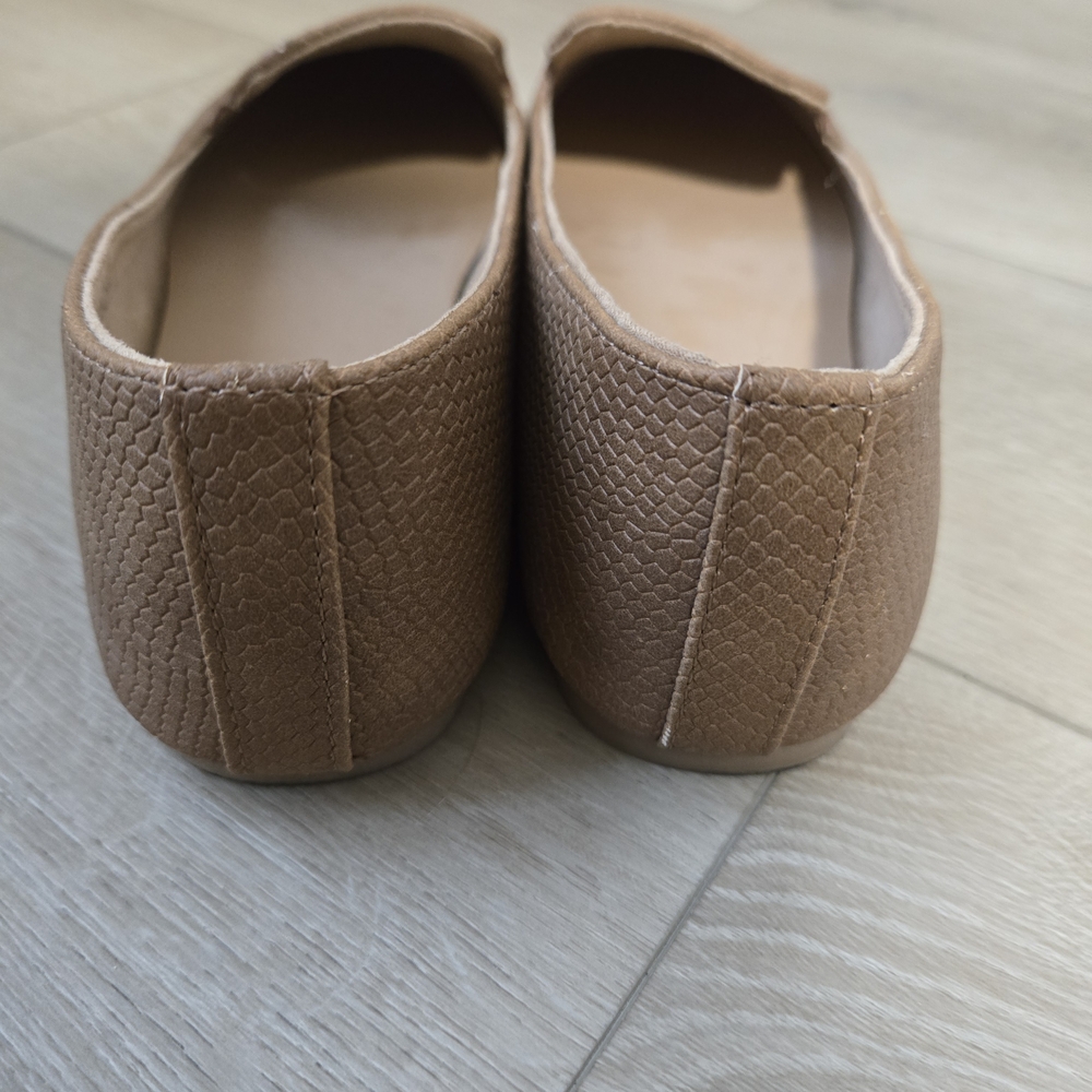 Call It Spring neutral tan snakeskin print loafers, size 7, like new - Picture 2 of 5